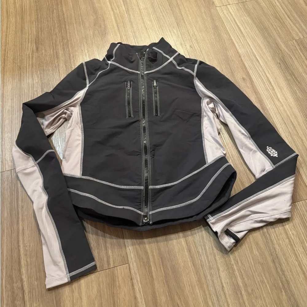 NWOT Free People Movement Dasher‎ Run Jacket | Small | Black
